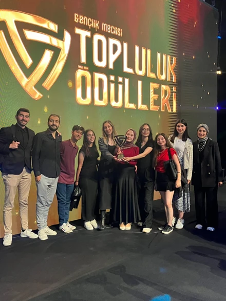 Yılın En iyi Proje Fikri Genç Eğitimcilerden!